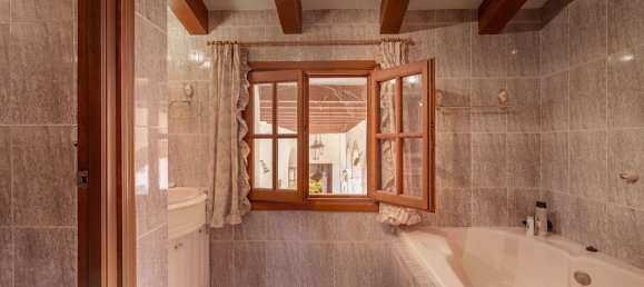 970m² Commercial property in Malaga, Spain No. 152976 42