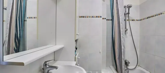 2 bedrooms Apartment in Paris, France No. 146171 14