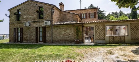 11 rooms Villa in Terre Roveresche, Italy No. 281428 19