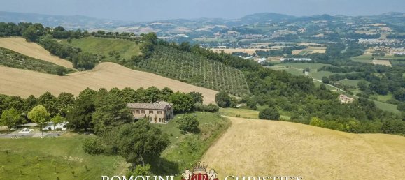 11 rooms Villa in Terre Roveresche, Italy No. 281428 3