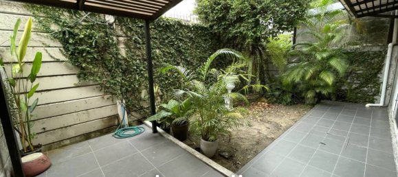 3 bedrooms Bungalow in Bangkok, Thailand No. 17841 2