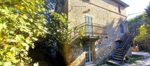 6غرفة منزل ذو طابقين في Marsciano, Italy رقم 115424 3