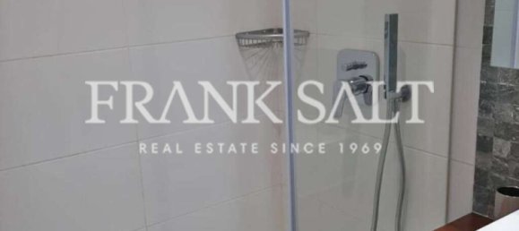 1 bedroom Penthouse in Sliema, Malta No. 10093 9