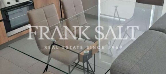 1 bedroom Penthouse in Sliema, Malta No. 10093 3