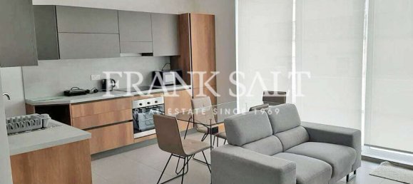 1 bedroom Penthouse in Sliema, Malta No. 10093 2