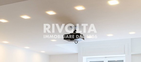 3 bedrooms Apartment in Rome, Italy No. 337135 18