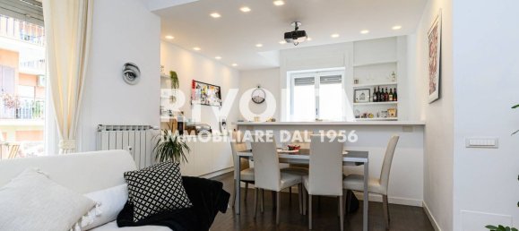 3 bedrooms Apartment in Rome, Italy No. 337135 3
