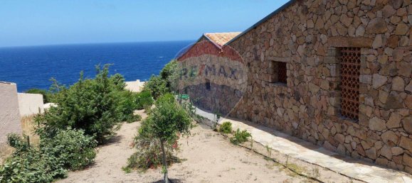 Villa de 7 dormitorios en Trinità d'Agultu e Vignola, Italy No. 215595 30