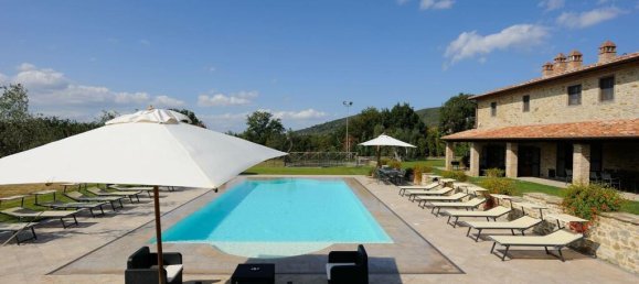 8 غرف نوم منزل في Tuoro sul Trasimeno, Italy رقم 54206 29