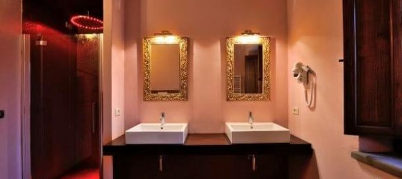 8 غرف نوم منزل في Tuoro sul Trasimeno, Italy رقم 54206 68