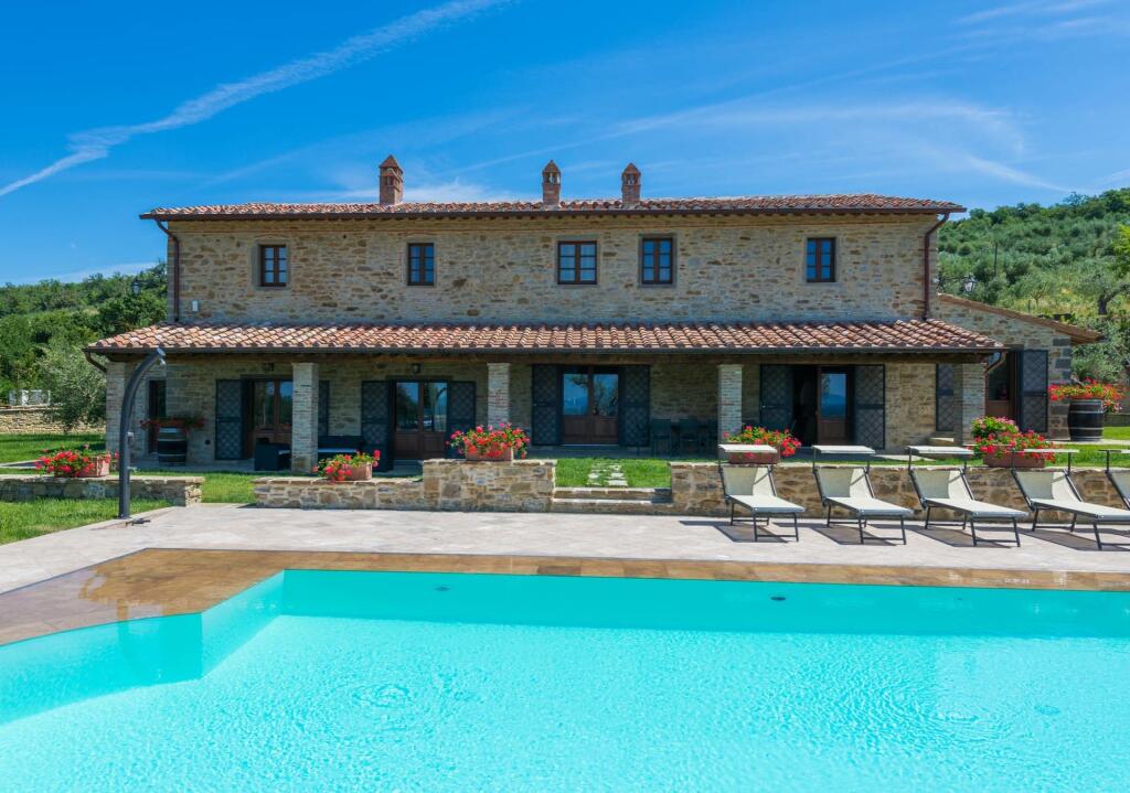 8 غرف نوم منزل في Tuoro sul Trasimeno, Italy رقم 54206