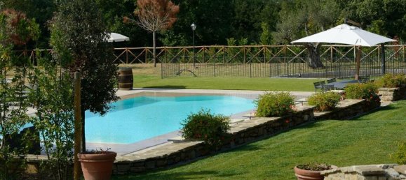 8 غرف نوم منزل في Tuoro sul Trasimeno, Italy رقم 54206 15