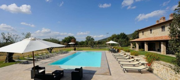 8 غرف نوم منزل في Tuoro sul Trasimeno, Italy رقم 54206 14