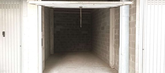 Garagem em Pont Saint Martin, Italy 17 m² N.º 182970 3