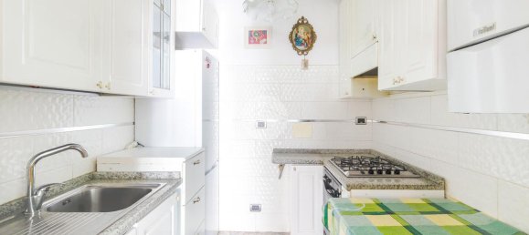 Apartamento de 2 habitaciónes en L'Aquila, Italy No. 235604 9