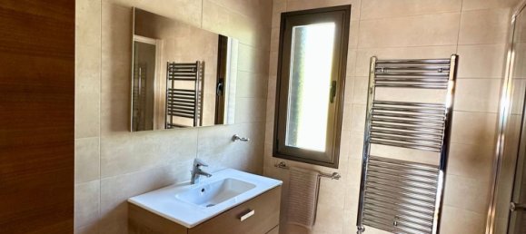 Дом с 4 спальнями в Сан-Лоренцо-де-Эль-Эскориал, Испания № 190309 14