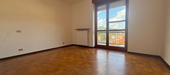 4-Zimmer Wohnung in Santo Stefano Belbo, Italy, Nr. 258830 15