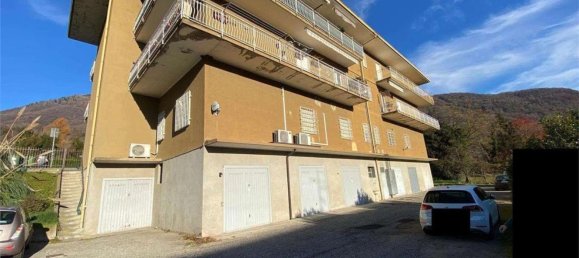 5 Schlafzimmer Wohnung in Casalzuigno, Italy, Nr. 359541 4