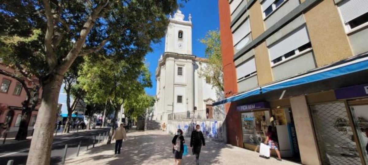 Apartamento de 2 dormitorios en Lisbon, Portugal No. 5190