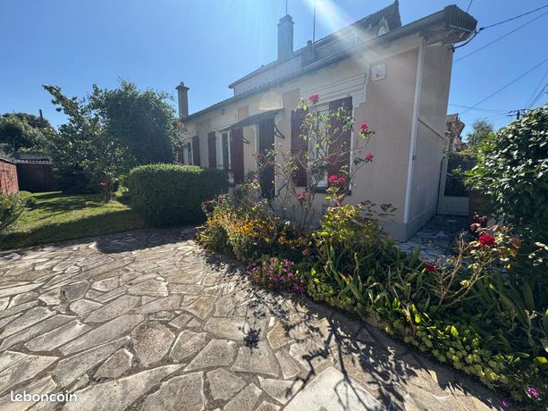 1 Schlafzimmer Haus in Villemomble, France, Nr. 358479