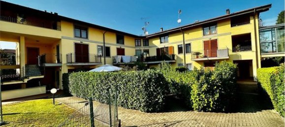 3 rooms Duplex in Vergiate, Italy No. 2381 4