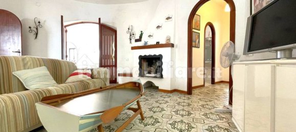 5 bedrooms Villa in Terracina, Italy No. 53513 16
