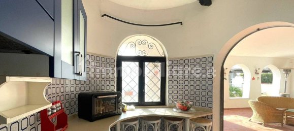 5 bedrooms Villa in Terracina, Italy No. 53513 21