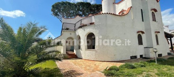 5 bedrooms Villa in Terracina, Italy No. 53513 2