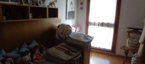 7 rooms Apartment in Arezzo, Italy No. 131157 4