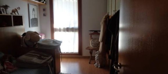 7 rooms Apartment in Arezzo, Italy No. 131157 3