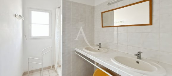 2 bedrooms House in La Barre-de-Monts, France No. 300409 7