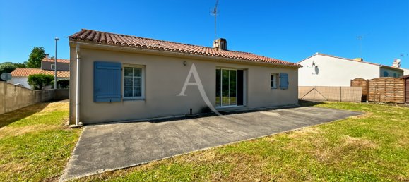 2 bedrooms House in La Barre-de-Monts, France No. 300409 10