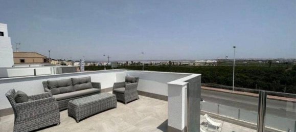 3 غرف نوم منزل في Torrevieja, Spain رقم 183641 2