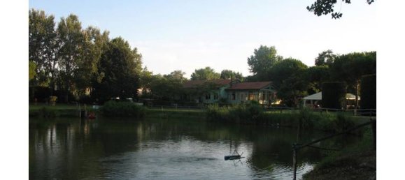 5 rooms Villa in Viareggio, Italy No. 255069 2