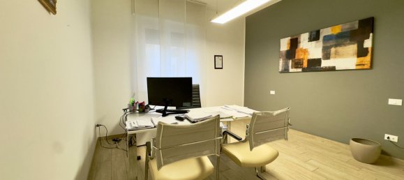  مكتب في Novara, Italy 94متر مربع رقم 203187 7