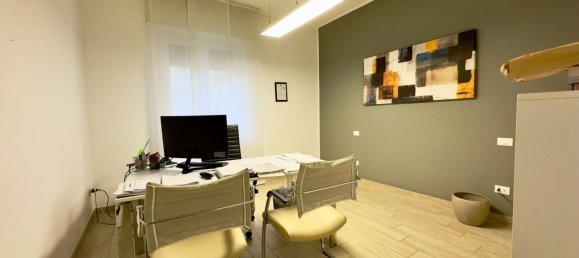  مكتب في Novara, Italy 94متر مربع رقم 203187 6