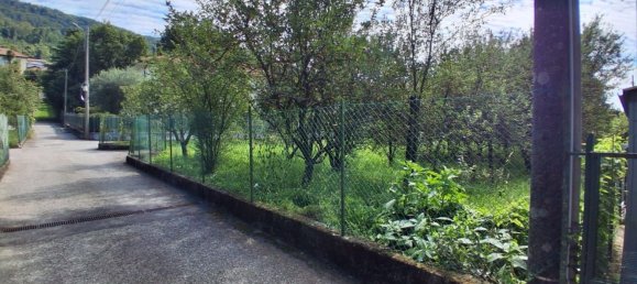 910m² Land in Cocquio-Trevisago, Italy No. 297300 11