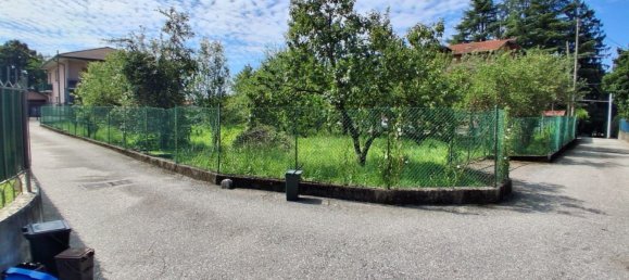 910m² Land in Cocquio-Trevisago, Italy No. 297300 16