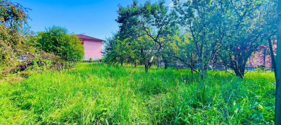 910m² Land in Cocquio-Trevisago, Italy No. 297300 4