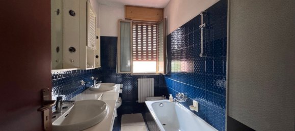3 Schlafzimmer Haus in Castel San Pietro Terme, Italy, Nr. 315881 30