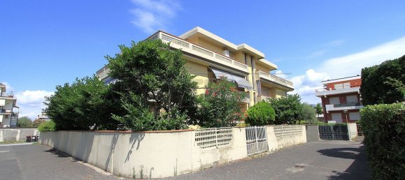 Penthouse de 5 divisões em Carrara, Italy N.º 278130 3