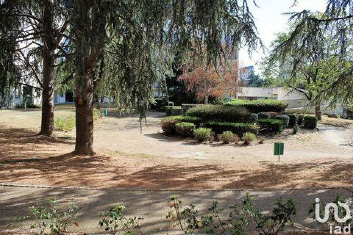 Studio in the Condo in Tours, France No. 16800