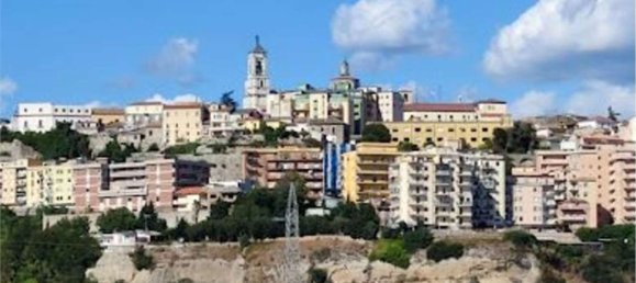 4 rooms Apartment in Cosenza, Italy No. 185392 14