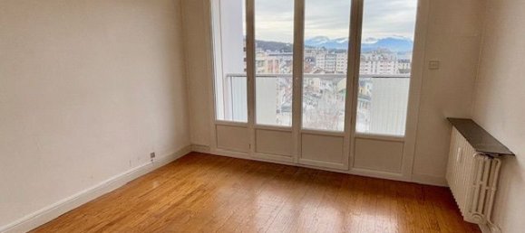 Квартира с 1 спальней в Экс-ле-Бен, Франция № 201719 2