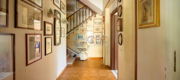 4 bedrooms Villa in Segrate, Italy No. 270423 9