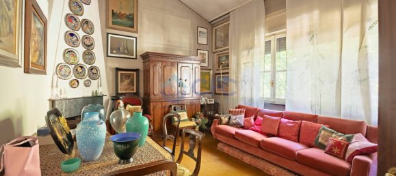 4 bedrooms Villa in Segrate, Italy No. 270423 7