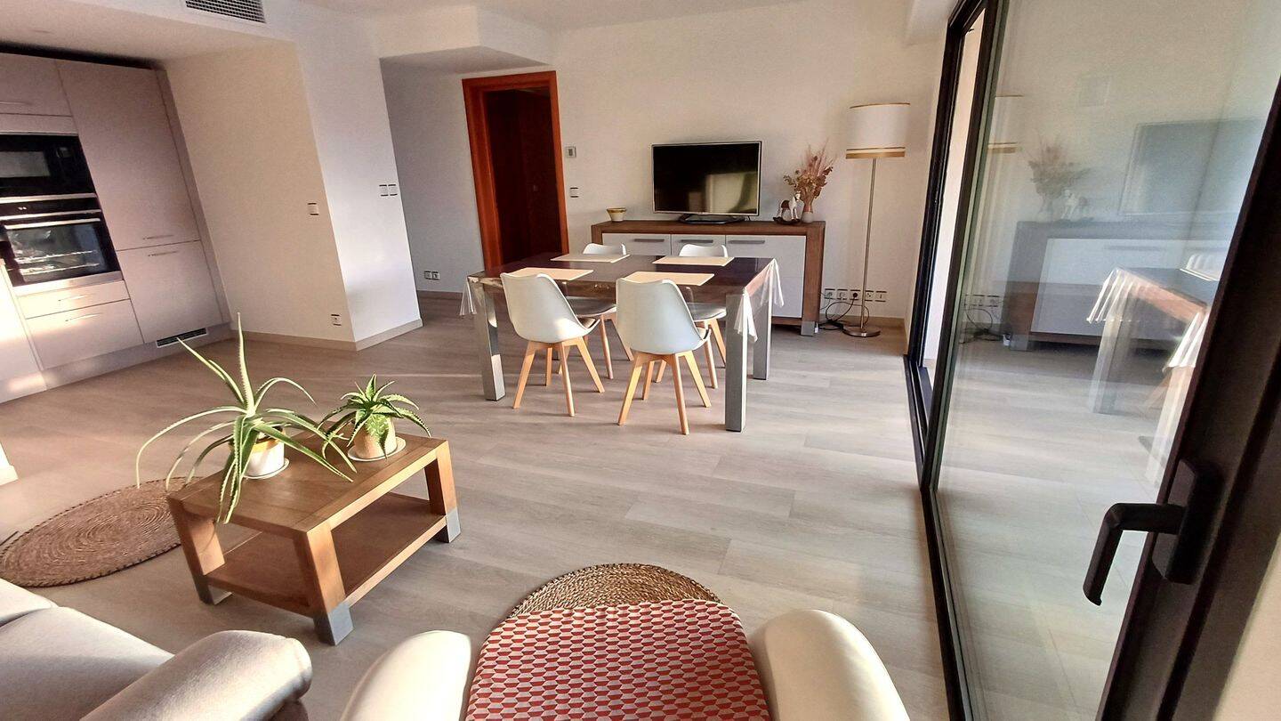 2 bedrooms Apartment in Saint-Raphael, France No. 326576