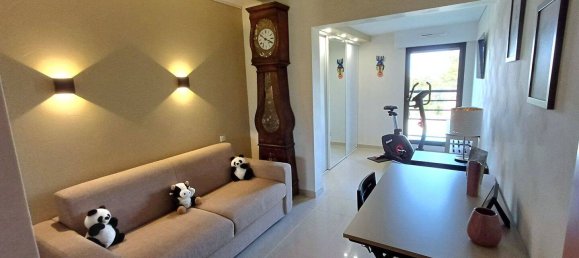 2 bedrooms Apartment in Saint-Raphael, France No. 326576 5
