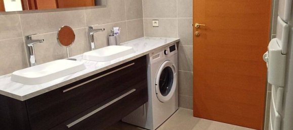 2 bedrooms Apartment in Saint-Raphael, France No. 326576 7