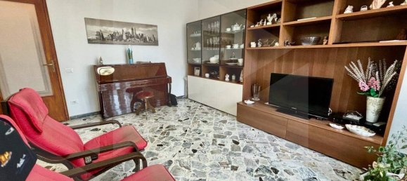 Apartamento de 2 dormitorios en Matera, Italy No. 24212 10